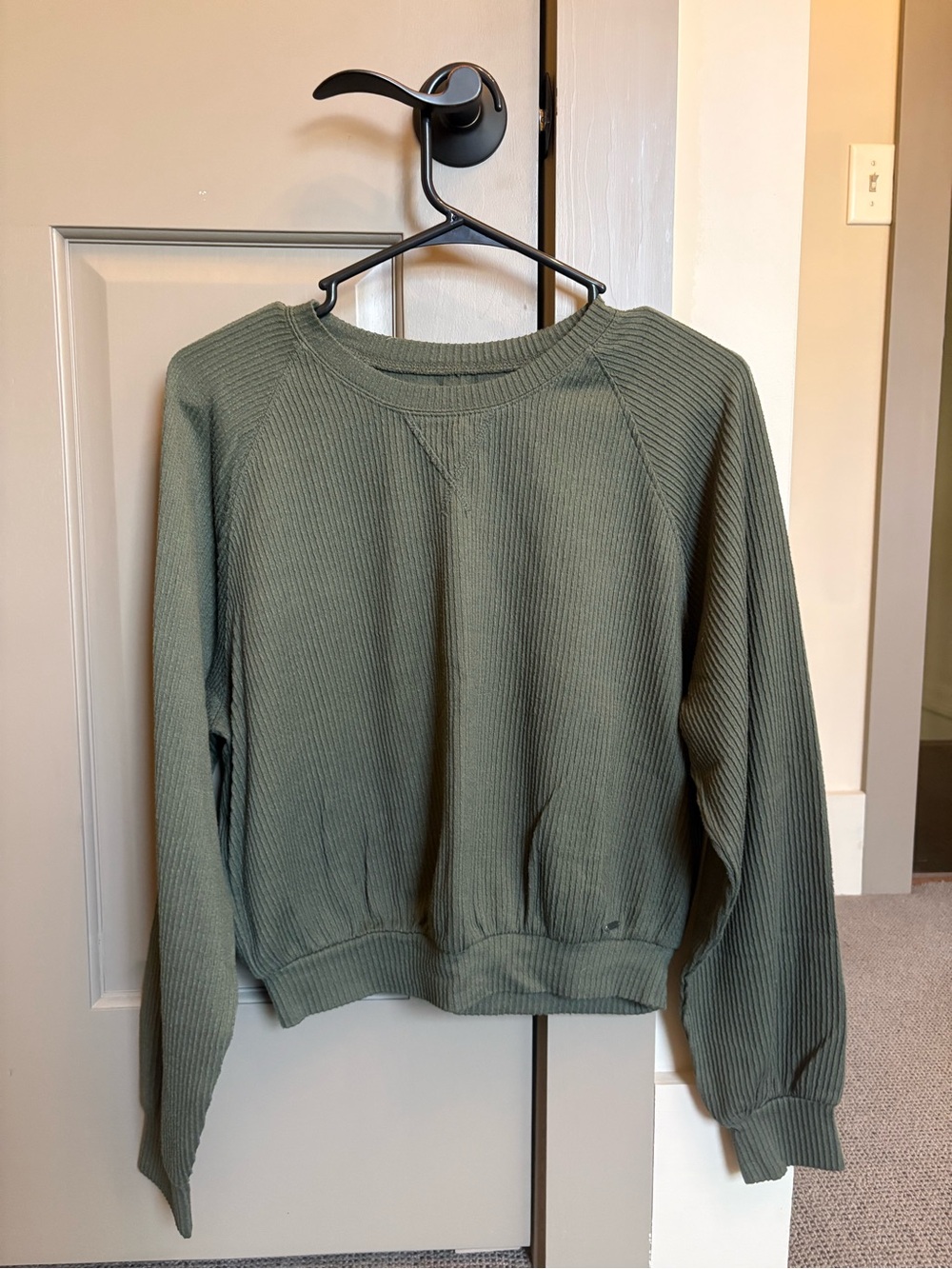 Hollister Olive Ribbed Long Sleeve Crew